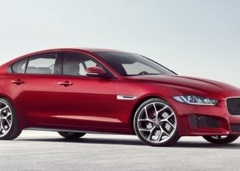 Jaguar-XE-2016MY-26