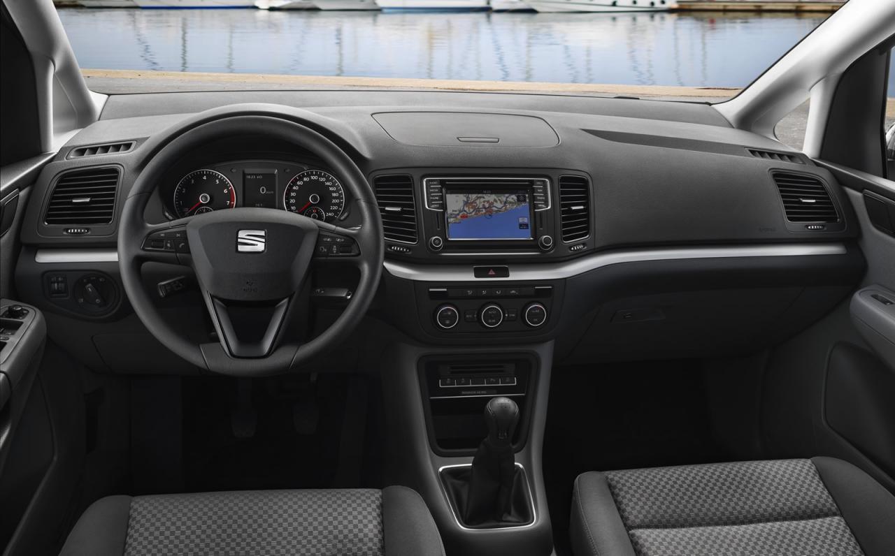 2016-seat-alhambra-2
