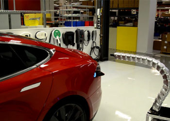 tesla-robot-şarj-cihazi