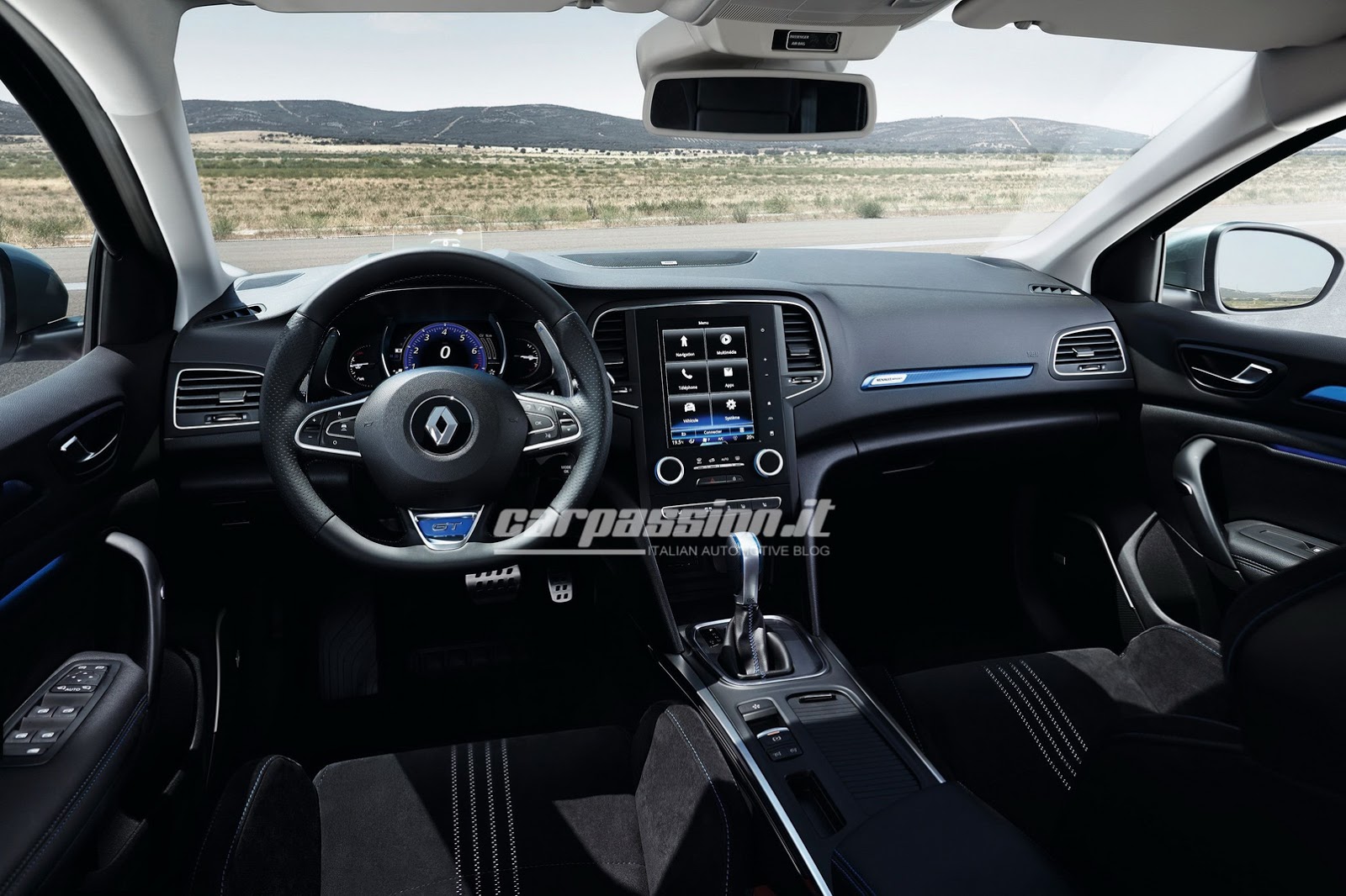 2016-renault-megane-9