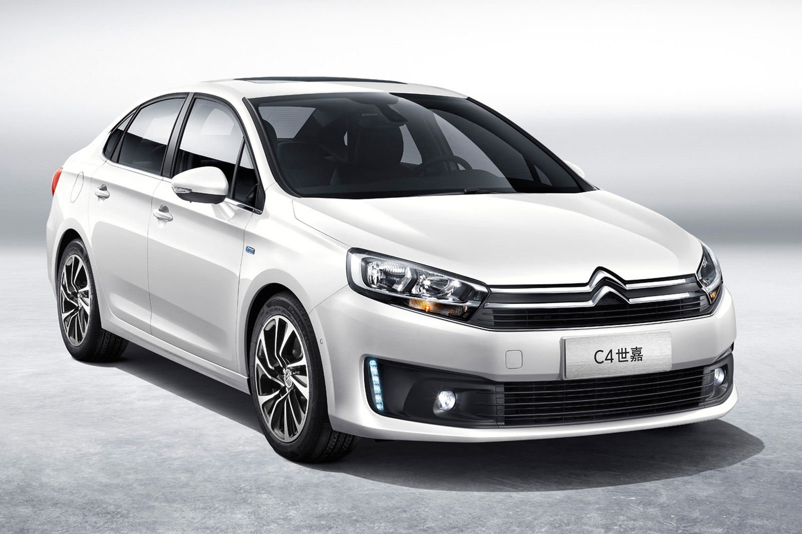 dongfeng-citroen-c4-sedan-1