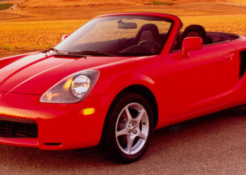 Toyota-MR2-Spyder