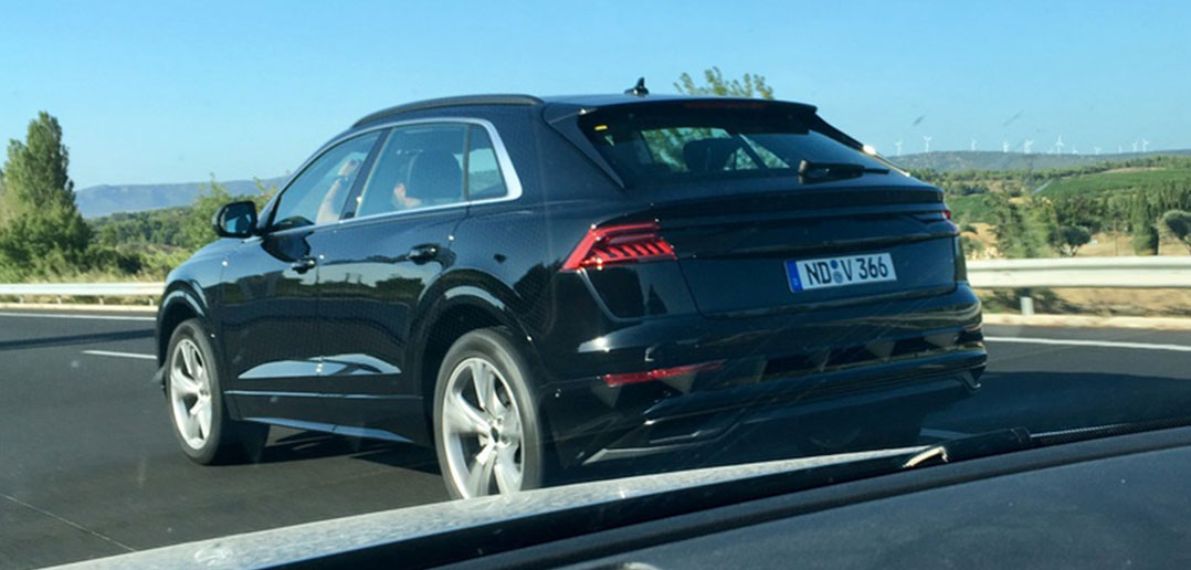 Audi-Q8a