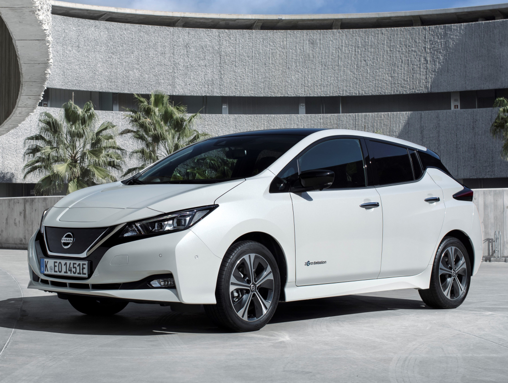 nissan_leaf_871