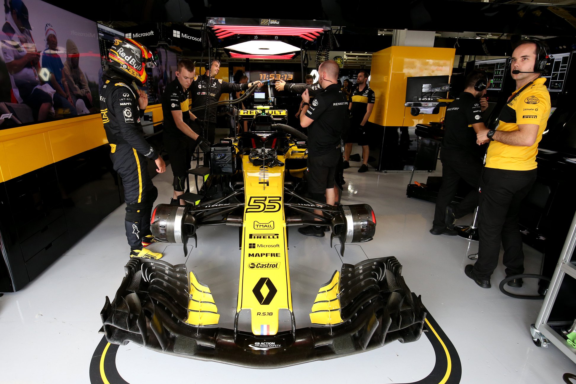 4cee9721-renault-f1-engine-2