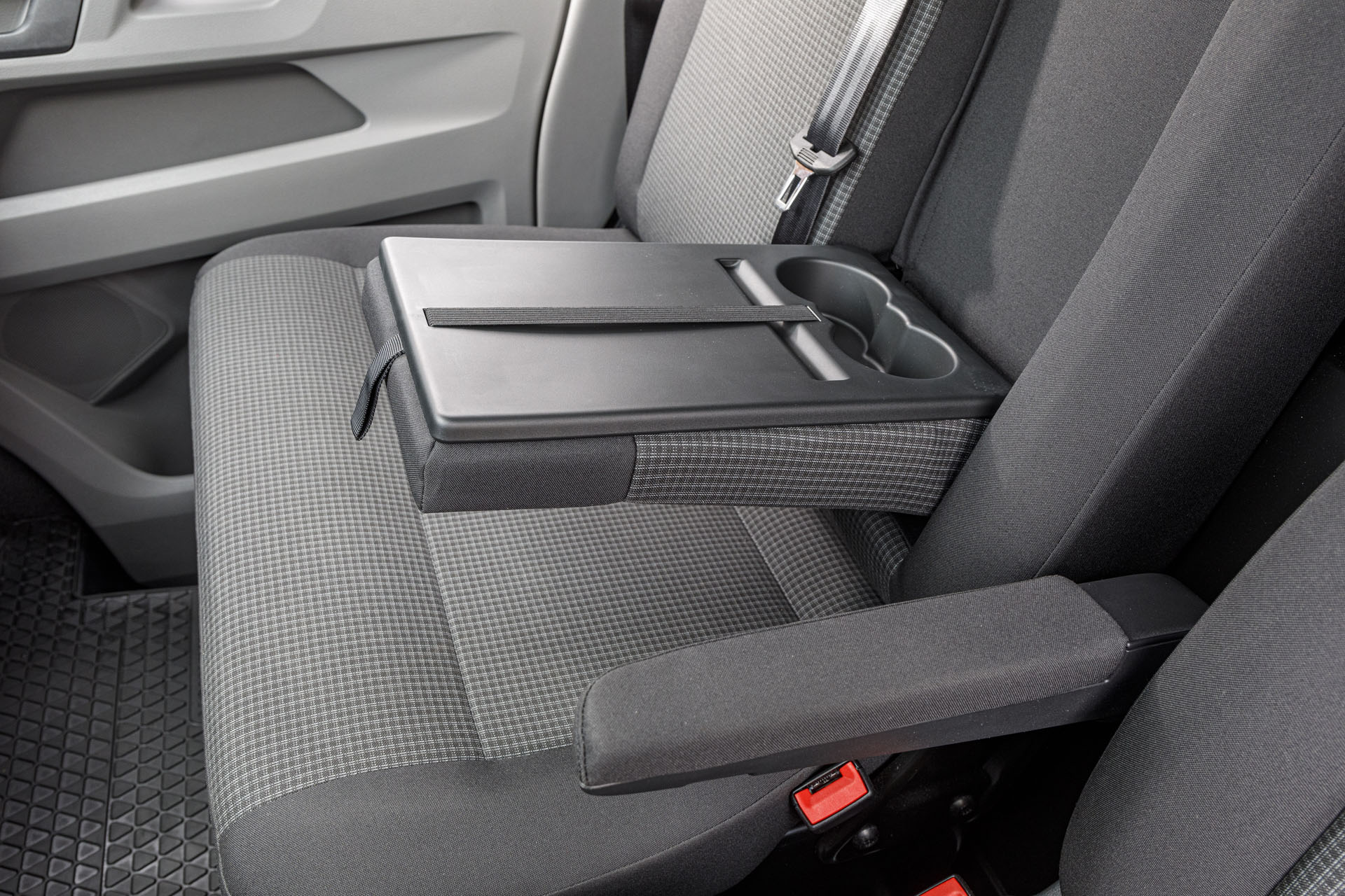 volkswagen_transporter_van_60