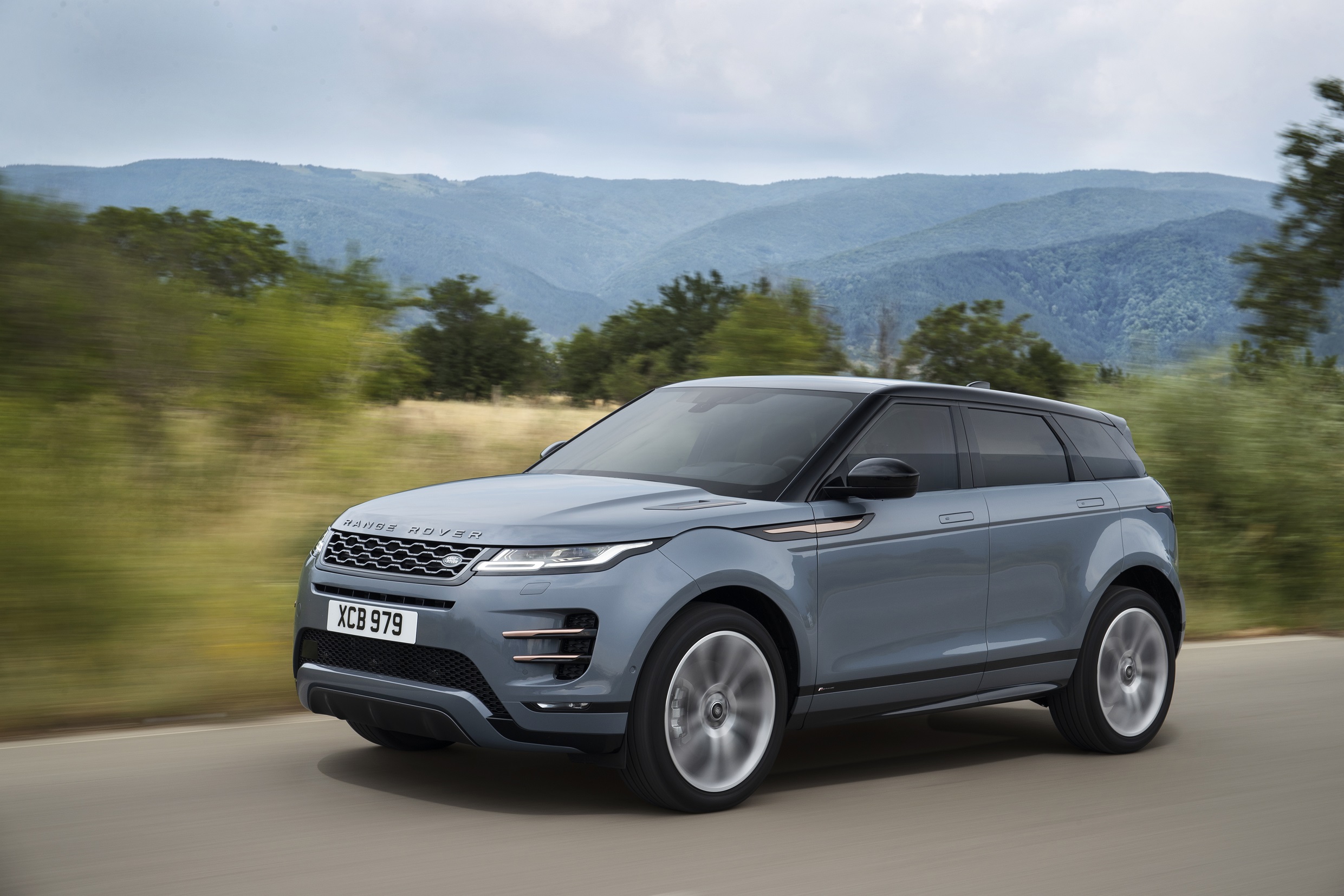 1581155242_Range_Rover_Evoque__1_
